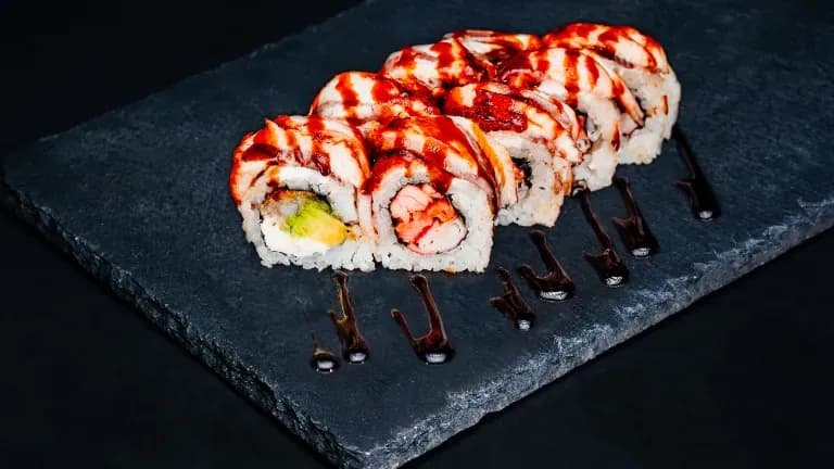 Nakimura maki