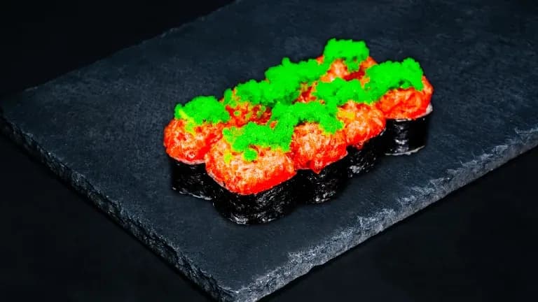 Xirasima maki